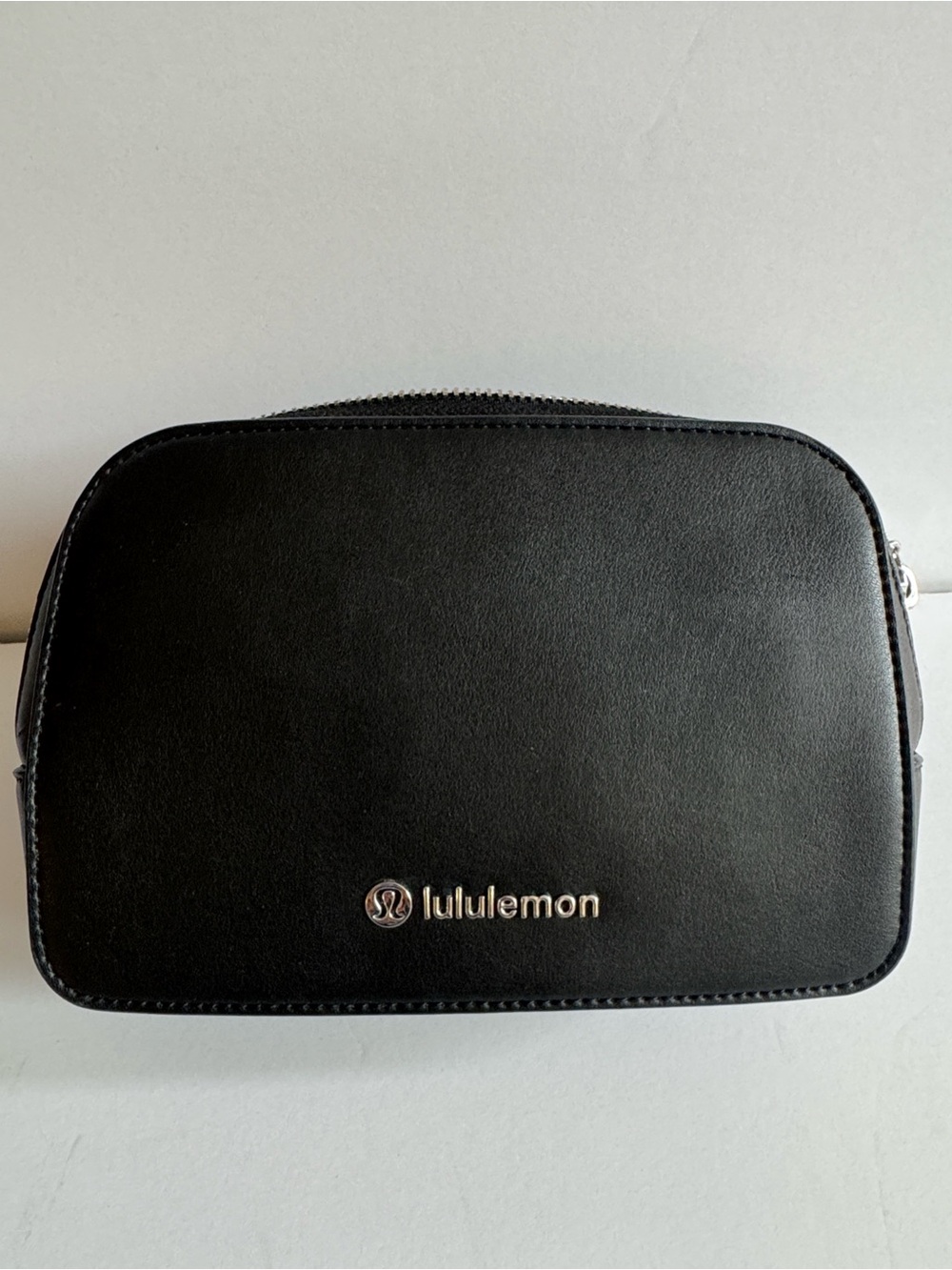 lululemon Everywhere Black Leather-Look belt ba